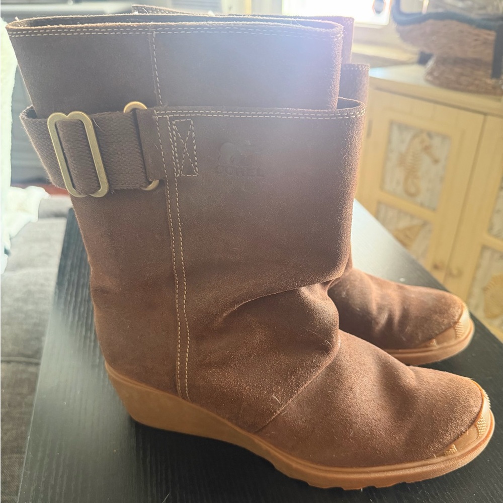 Sorel Brown Suede Wedge Winter Boots